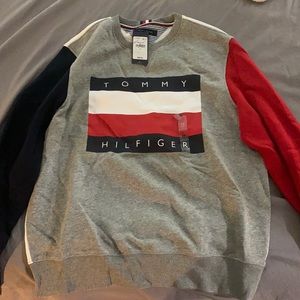 Tommy Hilfiger sweater
